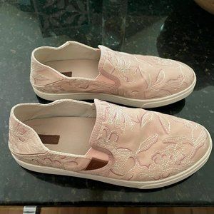 💚 RARE Olukai Pehuea Humu Lau Canvas Embroidered Slip On Loafer Sneaker SZ W8.5